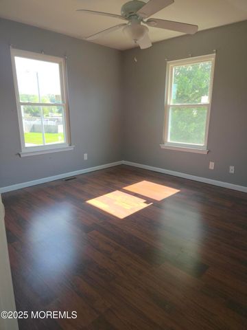 34 Vance Avenue, Sicklerville, NJ 08081