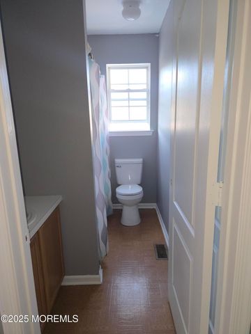 34 Vance Avenue, Sicklerville, NJ 08081