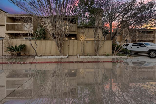 9371 Pagewood Lane, Houston, TX 77063