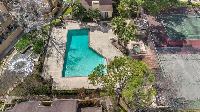 9371 Pagewood Lane, Houston, TX 77063