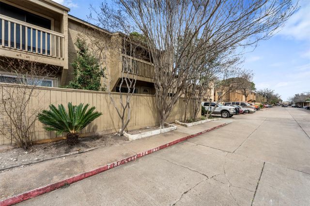 9371 Pagewood Lane, Houston, TX 77063