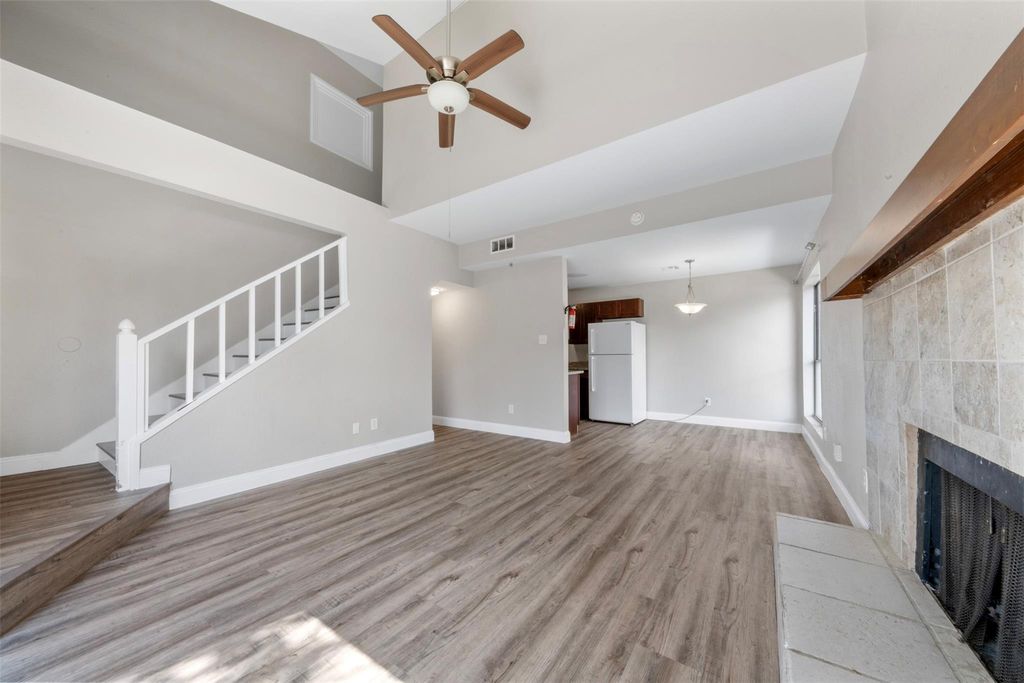 9371 Pagewood Lane, Houston, TX 77063