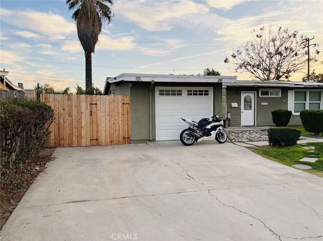 1834 E E. Holly Oak Drive, West Covina, CA 91791