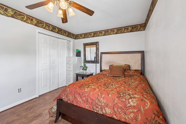 904 Lavergne Ln, La Vergne, TN 37086