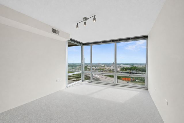 9715 Woods Drive 1505, Skokie, IL 60077