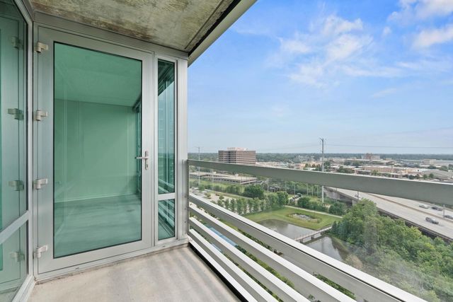 9715 Woods Drive 1505, Skokie, IL 60077