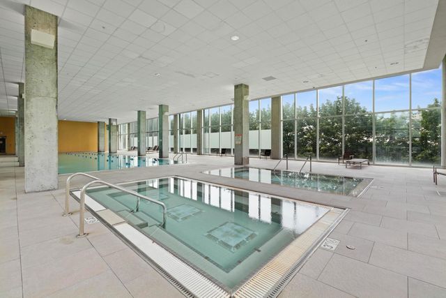 9715 Woods Drive 1505, Skokie, IL 60077