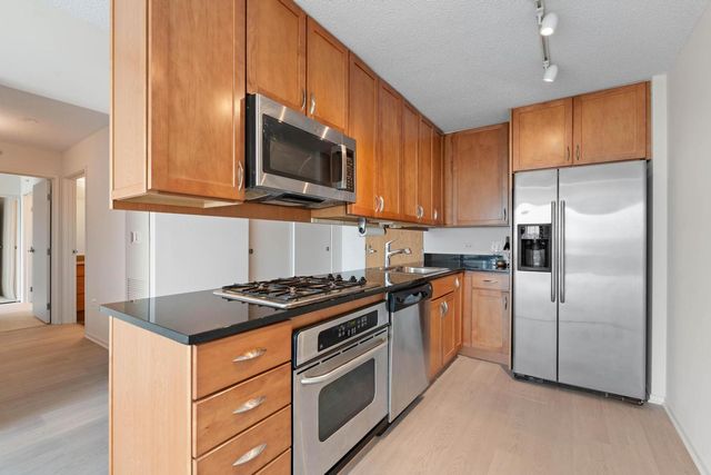 9715 Woods Drive 1505, Skokie, IL 60077