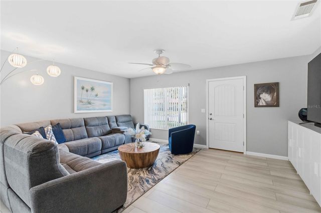 3303 CAMBRIDGE AVENUE, Bradenton, FL 34207