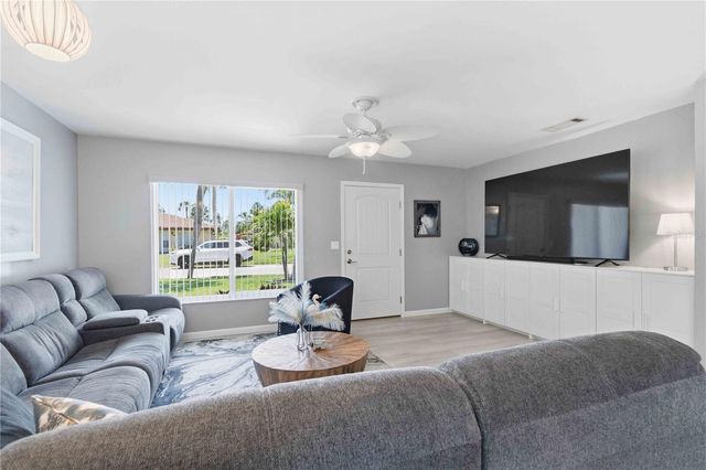 3303 CAMBRIDGE AVENUE, Bradenton, FL 34207