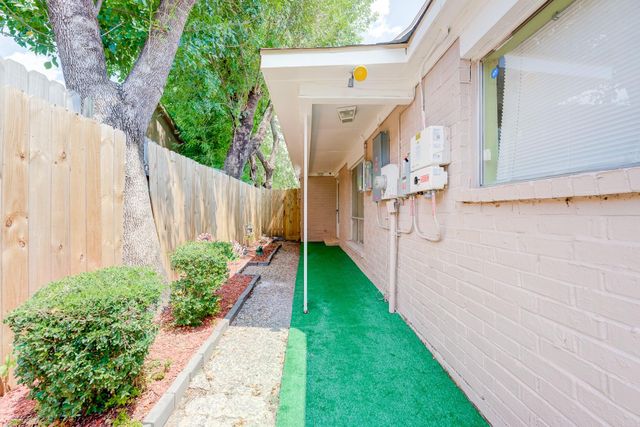 2806 Quail Valley East Drive, Missouri City, TX 77489