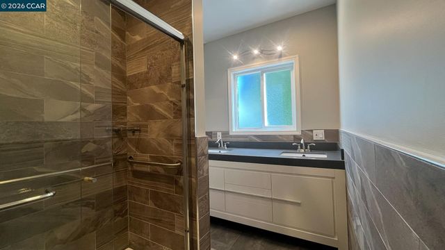 113 Bancroft Rd, Burlingame, CA 94010