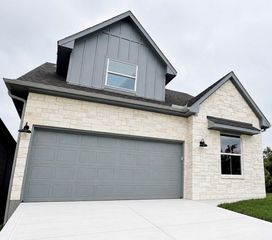110 Cove Place Court, Conroe, TX 77356