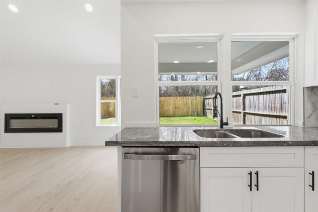 16255 Summer Wind Drive, Houston, TX 77090