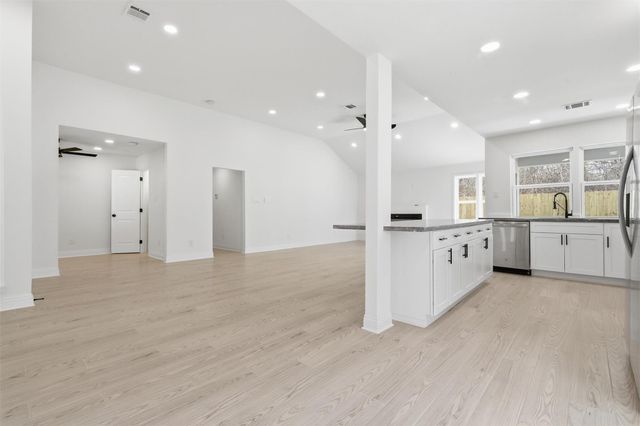 16255 Summer Wind Drive, Houston, TX 77090