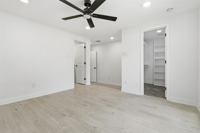 16255 Summer Wind Drive, Houston, TX 77090