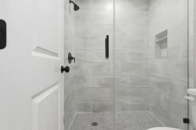 16255 Summer Wind Drive, Houston, TX 77090