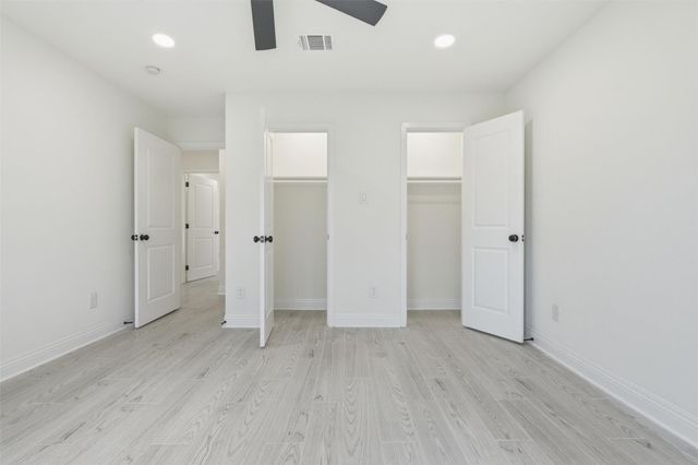 16255 Summer Wind Drive, Houston, TX 77090