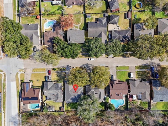 16255 Summer Wind Drive, Houston, TX 77090