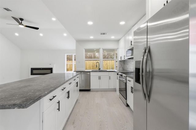 16255 Summer Wind Drive, Houston, TX 77090