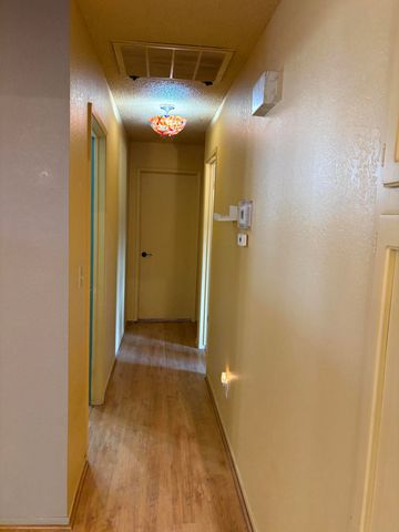 808 Vine Street, Exeter, CA 93221