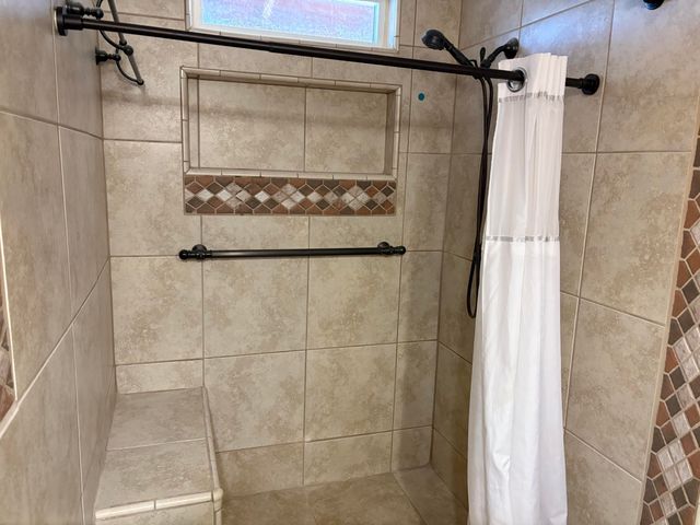 808 Vine Street, Exeter, CA 93221