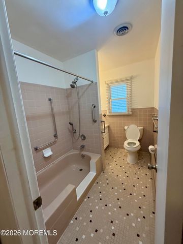 129 Fox Glove, Toms River, NJ 08755