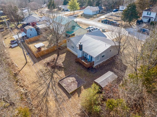 125 Eric Drive, Kirbyville, MO 65679