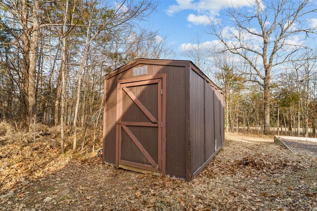 125 Eric Drive, Kirbyville, MO 65679