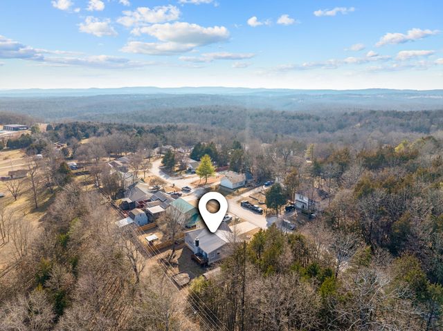 125 Eric Drive, Kirbyville, MO 65679