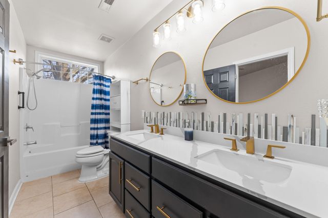 125 Eric Drive, Kirbyville, MO 65679