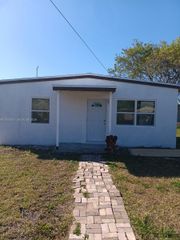 709 NW 10th Avenue, Pompano Beach, FL 33060