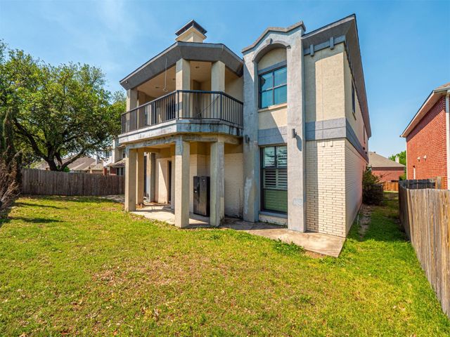 7114 Woodsprings Drive, Garland, TX 75044