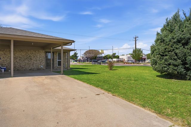 128 Meador Lane, Burleson, TX 76028