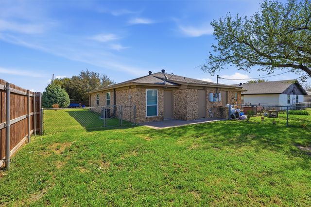 128 Meador Lane, Burleson, TX 76028
