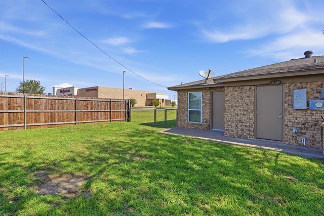 128 Meador Lane, Burleson, TX 76028