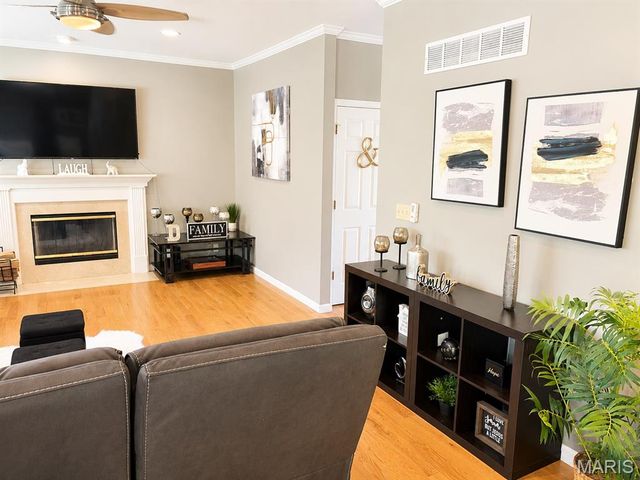 1126 Manor Cove Drive, St Charles, MO 63304