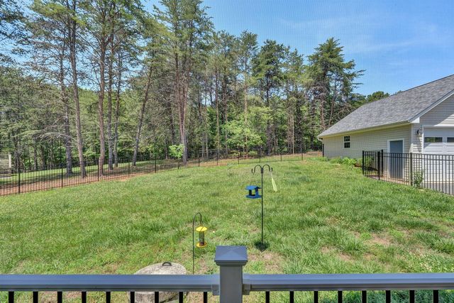 2651 Timberwood LN, Moneta, VA 24121