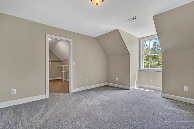 2651 Timberwood LN, Moneta, VA 24121