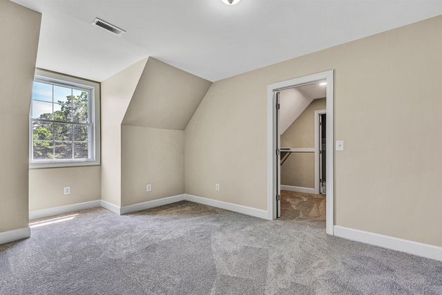 2651 Timberwood LN, Moneta, VA 24121