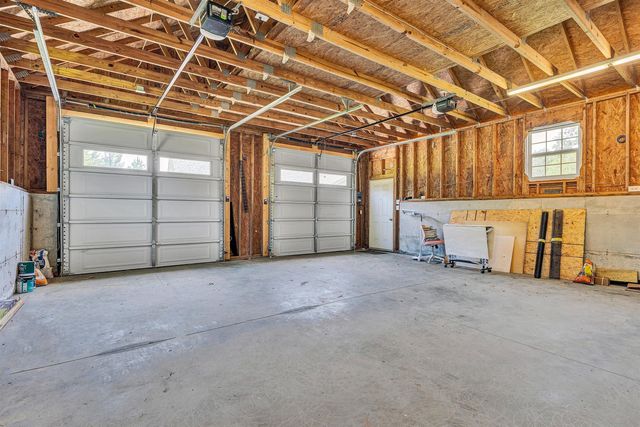 2651 Timberwood LN, Moneta, VA 24121