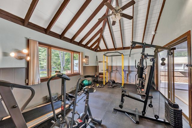 2651 Timberwood LN, Moneta, VA 24121