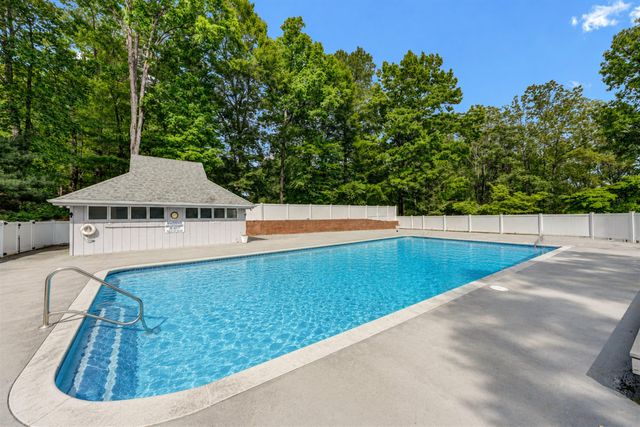 2651 Timberwood LN, Moneta, VA 24121