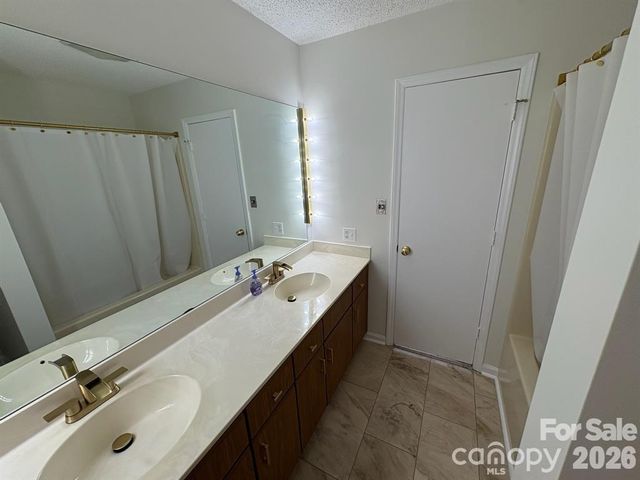 13 Laurel Place Drive, Asheville, NC 28803