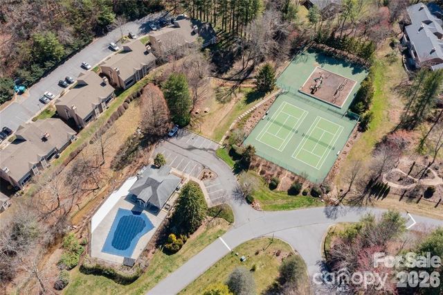 13 Laurel Place Drive, Asheville, NC 28803