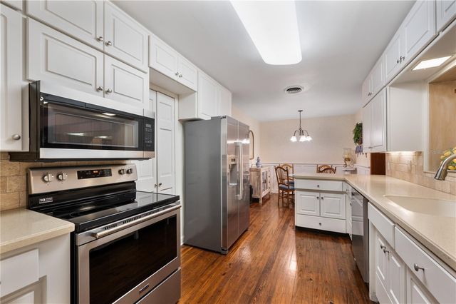 2012 SEMINOLE TRAIL, Lakeland, FL 33803