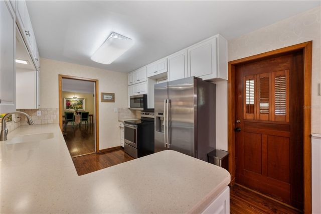 2012 SEMINOLE TRAIL, Lakeland, FL 33803