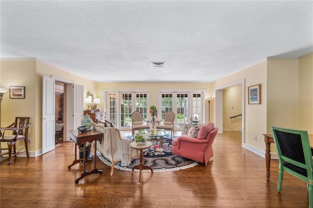 2012 SEMINOLE TRAIL, Lakeland, FL 33803