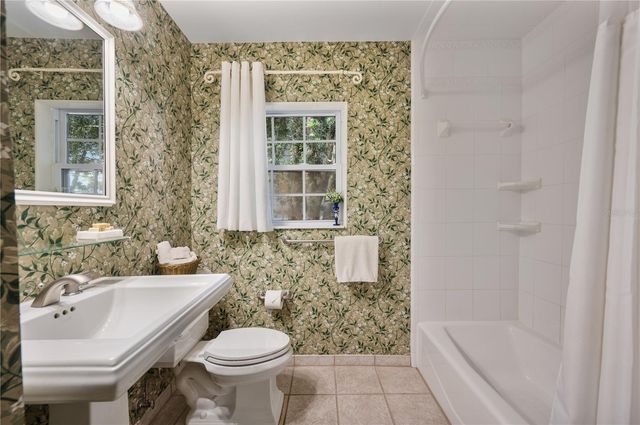 2012 SEMINOLE TRAIL, Lakeland, FL 33803
