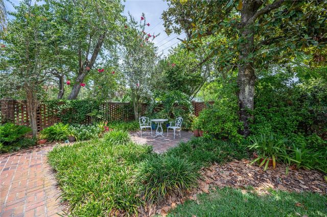 2012 SEMINOLE TRAIL, Lakeland, FL 33803